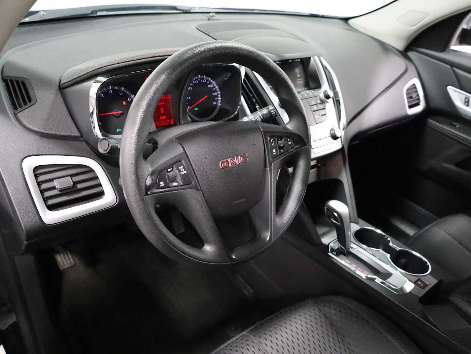 Used 2015 GMC Terrain SLE FWD image 4
