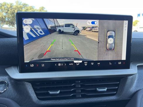 New 2026 Ford Explorer Platinum image 25