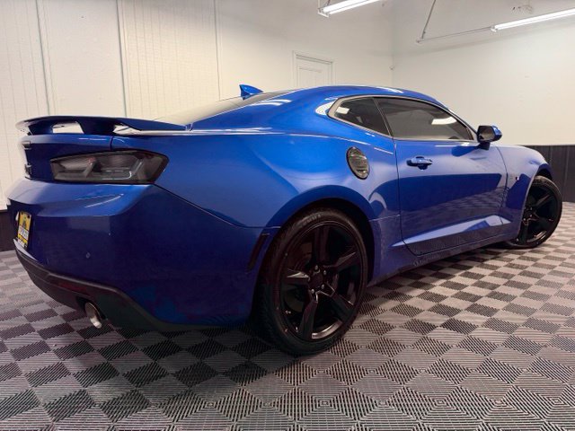 Used 2018 Chevrolet Camaro SS RWD image 4
