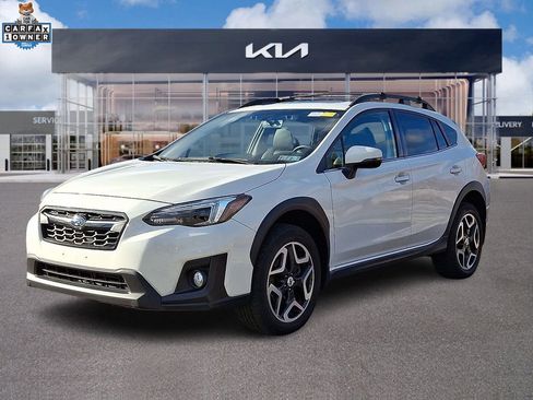 Used 2018 Subaru Crosstrek 2.0i Limited image 3