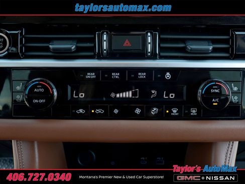 Used 2024 Nissan Pathfinder Platinum AWD/4WD image 23