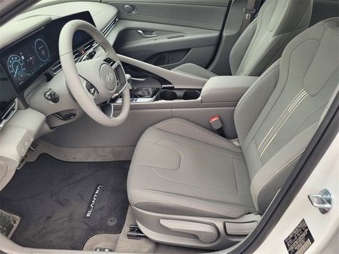 New 2026 Hyundai Elantra Sport image 8