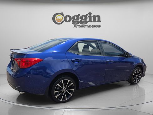 Used 2017 Toyota Corolla SE FWD image 5