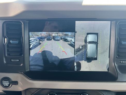 Used 2022 Ford Bronco Wildtrak AWD/4WD image 28