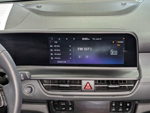 Certified 2024 Kia Seltos SX w/ SX Sunroof Package AWD/4WD image 19