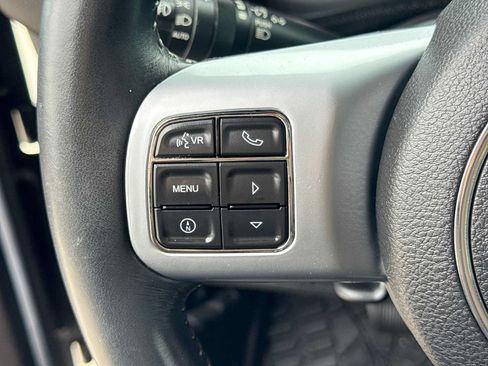 Used 2014 Jeep Wrangler Unlimited Rubicon AWD/4WD image 22