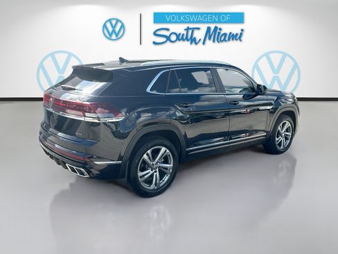 Used 2024 Volkswagen Atlas Cross Sport SEL R-Line AWD/4WD image 7
