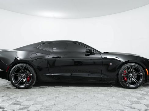 Used 2022 Chevrolet Camaro SS RWD image 8