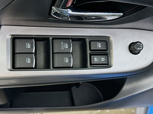 Used 2016 Subaru Crosstrek 2.0i Limited image 15