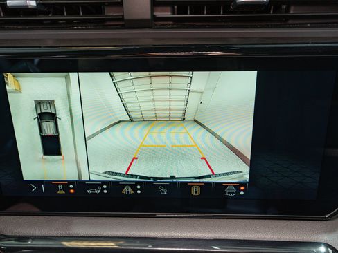 Used 2024 GMC Sierra 2500 AT4 w/ AT4 Premium Plus Package image 26