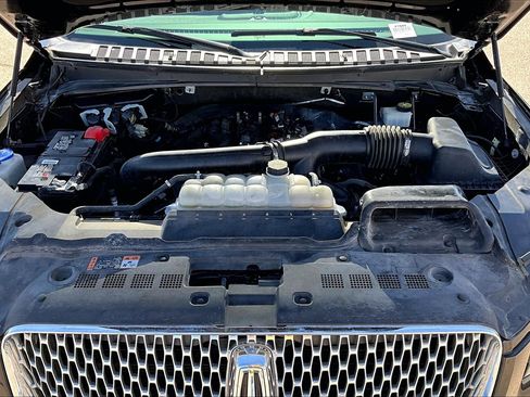 Used 2024 Lincoln Navigator Premiere image 29