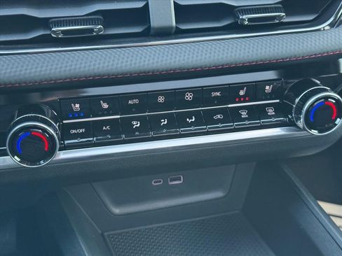 New 2026 Chevrolet Equinox RS w/ Convenience Package III image 36