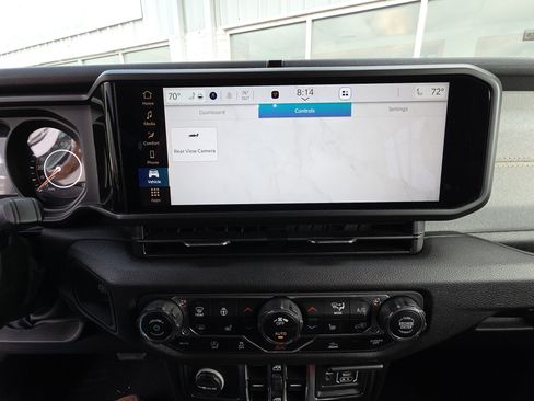 Used 2025 Jeep Gladiator Sport AWD/4WD image 10