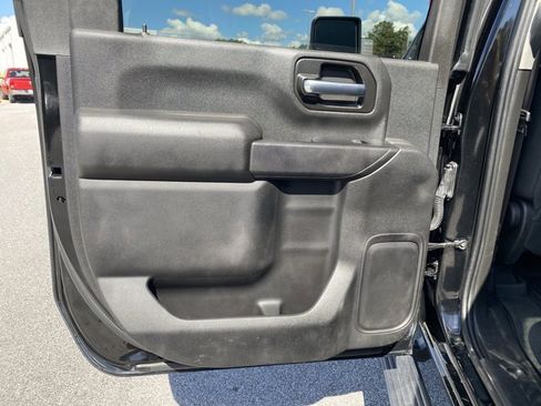 Used 2020 Chevrolet Silverado 2500 Custom w/ Custom Value Package image 32