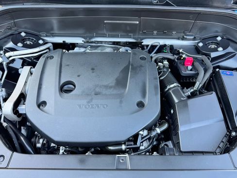 Used 2024 Volvo XC90 B6 Plus w/ Protection Package Premier image 5