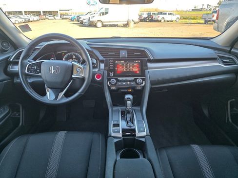 Used 2019 Honda Civic EX image 5