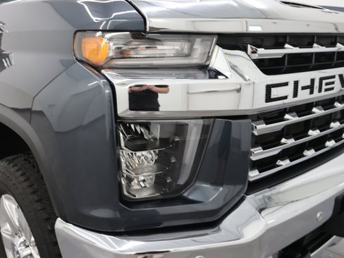 Used 2020 Chevrolet Silverado 2500 LTZ w/ LTZ Premium Package AWD/4WD image 29