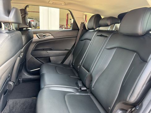 Used 2025 Kia Sportage SX FWD image 14