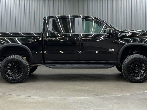 Used 2025 Chevrolet Silverado 1500 ZR2 w/ Technology Package image 6