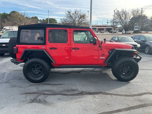 Used 2019 Jeep Wrangler Unlimited Sport S image 8