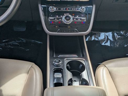 Certified 2020 Lincoln Corsair FWD image 21