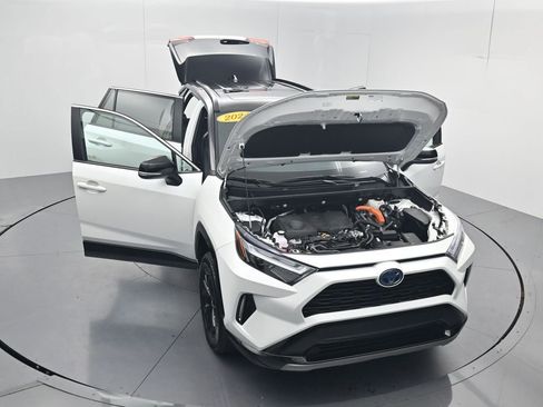 Used 2024 Toyota RAV4 XSE w/ Weather Package AWD/4WD image 64