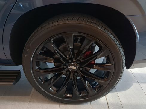 New 2025 Cadillac Escalade Sport Platinum w/ LPO, ONYX Package image 35