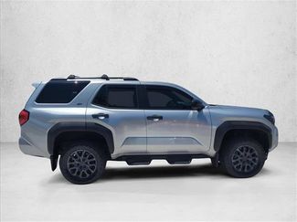 Used 2025 Toyota 4Runner SR5 AWD/4WD video 4