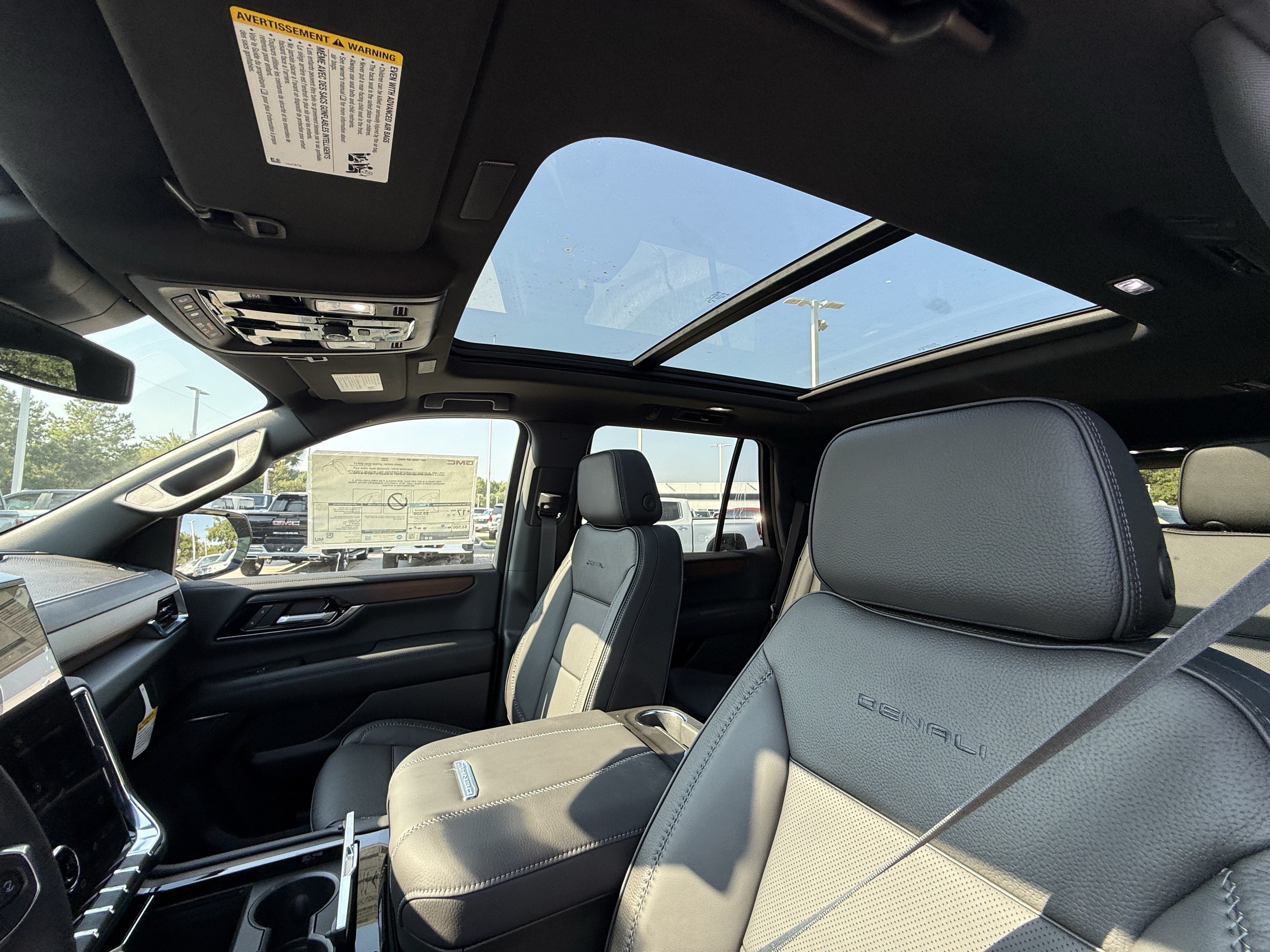 New 2027 GMC Yukon Denali w/ Sun & Power Step Package RWD image 19