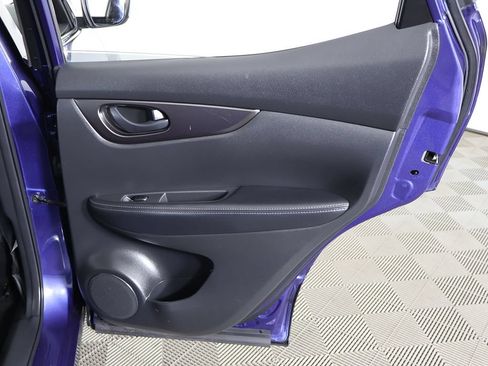 Used 2021 Nissan Rogue Sport S FWD image 21