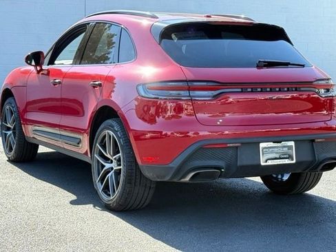 Used 2025 Porsche Macan AWD/4WD image 3