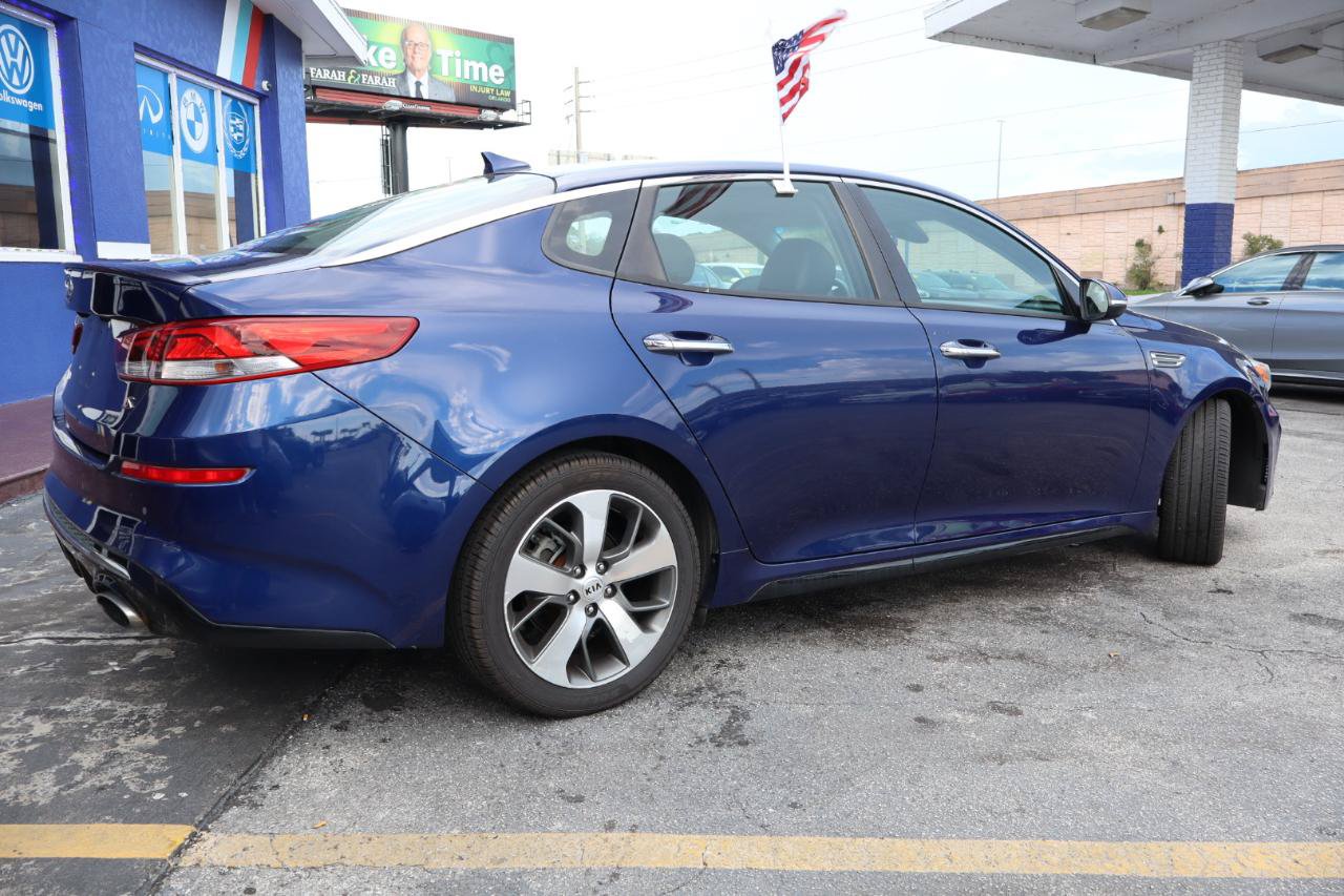 Used 2019 Kia Optima S FWD image 5