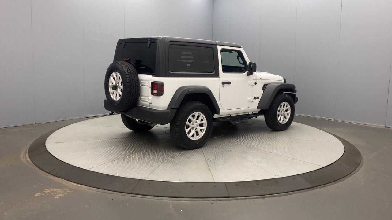 Used 2023 Jeep Wrangler Sport AWD/4WD image 5