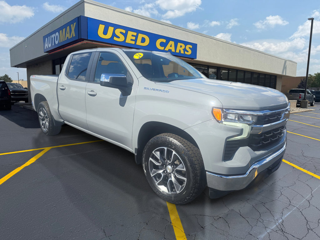 Used 2024 Chevrolet Silverado 1500 LT AWD/4WD image 4