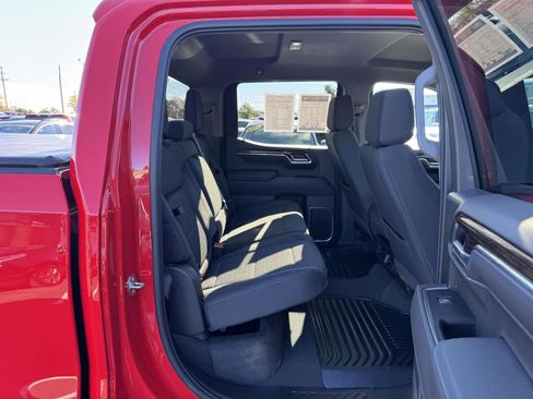 Used 2022 GMC Sierra 1500 Elevation image 16