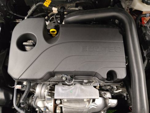 Used 2024 Chevrolet Equinox LS w/ Driver Confidence II Package FWD image 30