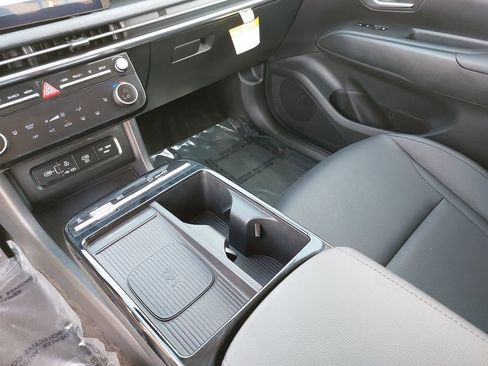 Certified 2025 Hyundai Tucson SEL AWD/4WD image 26