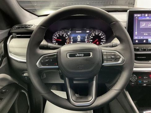 Used 2023 Jeep Compass Limited AWD/4WD image 14