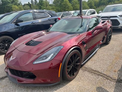 Used 2019 Chevrolet Corvette Grand Sport RWD image 2