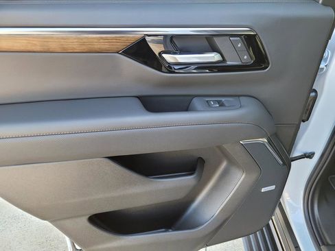 New 2026 Chevrolet Tahoe High Country image 10