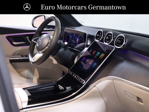 Used 2026 Mercedes-Benz GLC 300 4MATIC image 56