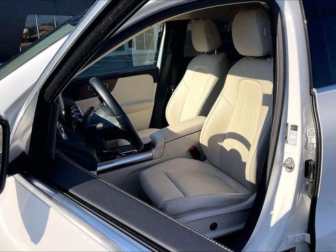 Certified 2023 Mercedes-Benz GLA 250 4MATIC image 17