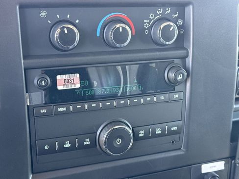 New 2024 Chevrolet Express 3500 w/ Power Convenience Package image 13