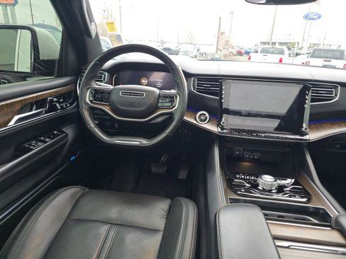 Used 2022 Jeep Grand Wagoneer Series I w/ HD Trailer Tow Package image 22