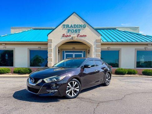 Used 2017 Nissan Maxima 3.5 SV FWD image 2