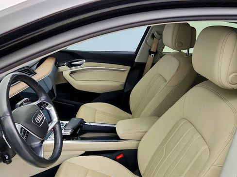 Used 2019 Audi e-tron Premium Plus AWD/4WD image 20