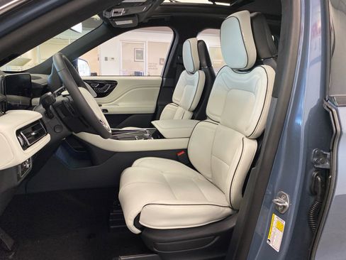 New 2026 Lincoln Aviator Black Label AWD/4WD image 46