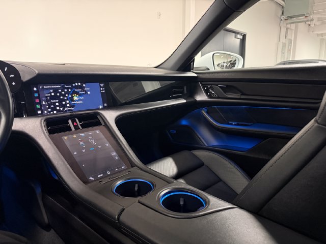 Certified 2021 Porsche Taycan 4S AWD/4WD image 15