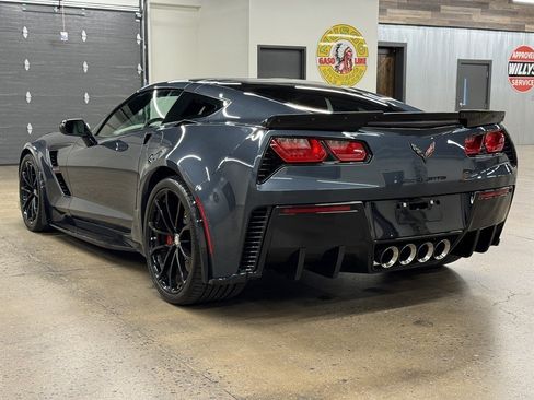 Used 2019 Chevrolet Corvette Grand Sport RWD image 11
