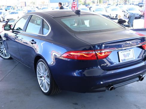 Used 2016 Jaguar XF Prestige image 7